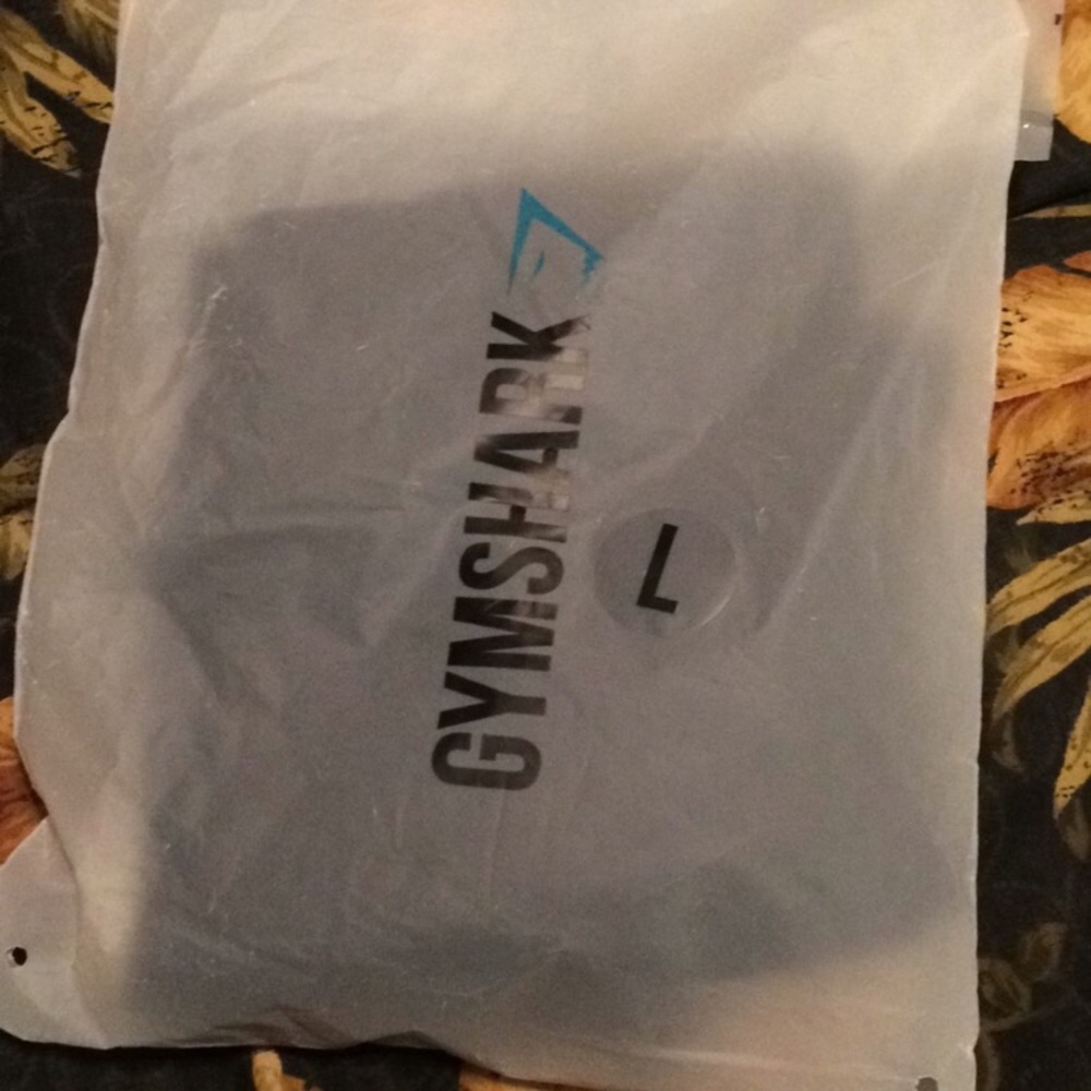 Gym Shark Tee Size L